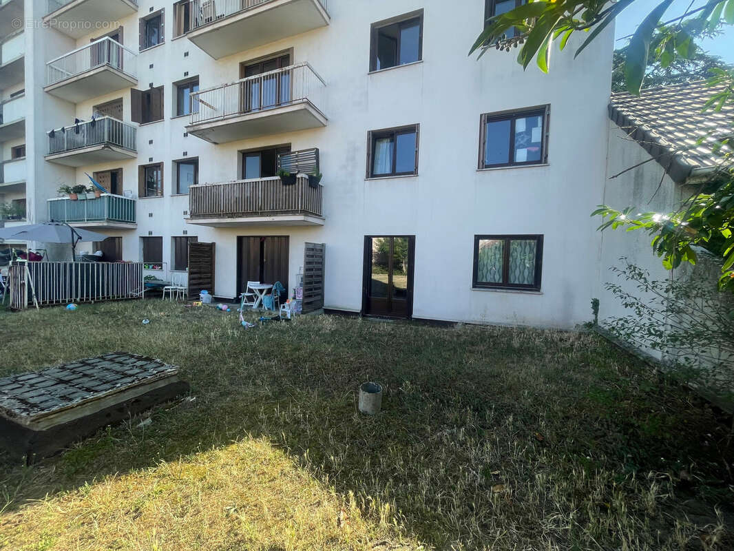 Appartement à CHAMPIGNY-SUR-MARNE