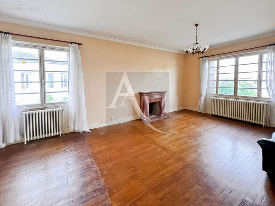 Maison à MONSEMPRON-LIBOS