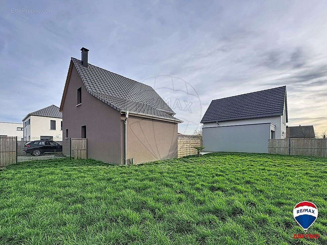 Maison à SAINTE-CROIX-EN-PLAINE