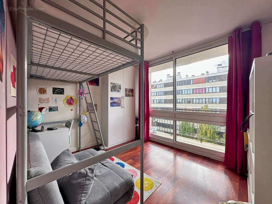 Appartement à FONTENAY-LE-FLEURY