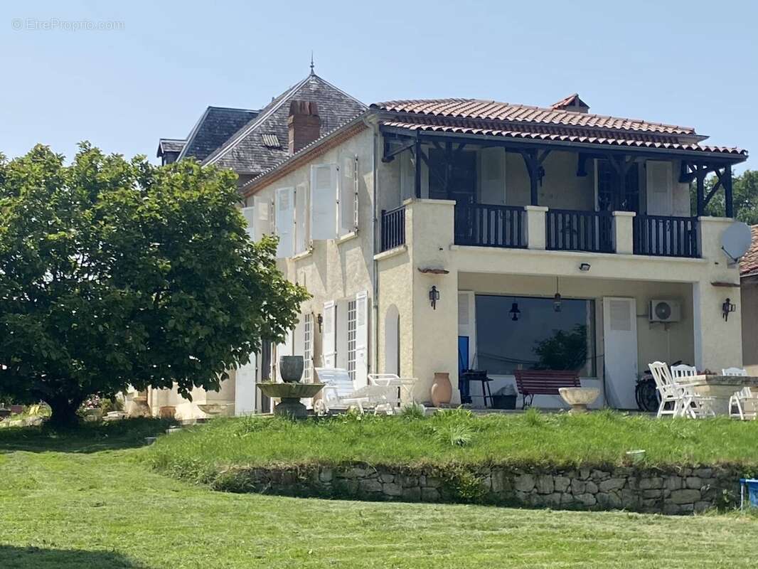 Propriété équestre d’exception à Miélan – 364 m² habitables sur un domaine de rêve - photo 12