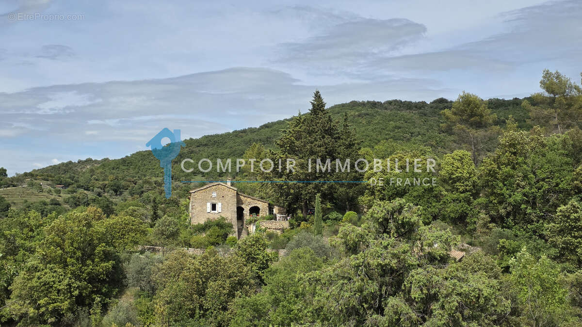 Maison à GROSPIERRES