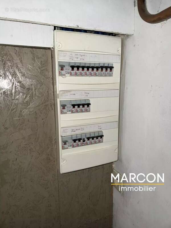 Maison à MOUTIER-MALCARD