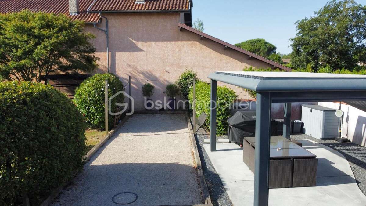Ensemble immobilier : maison + appartement avec piscine - photo 5