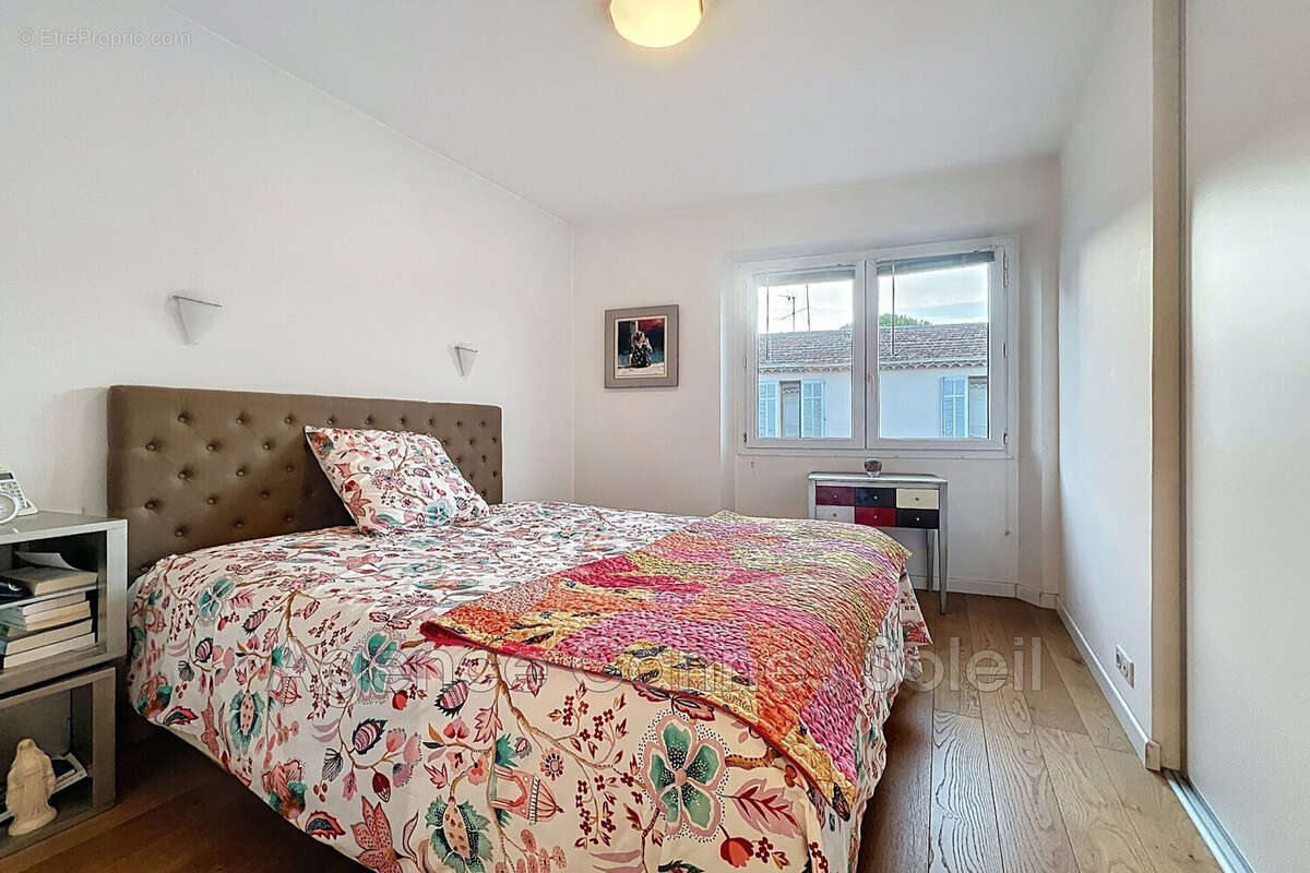 Appartement à MOUGINS