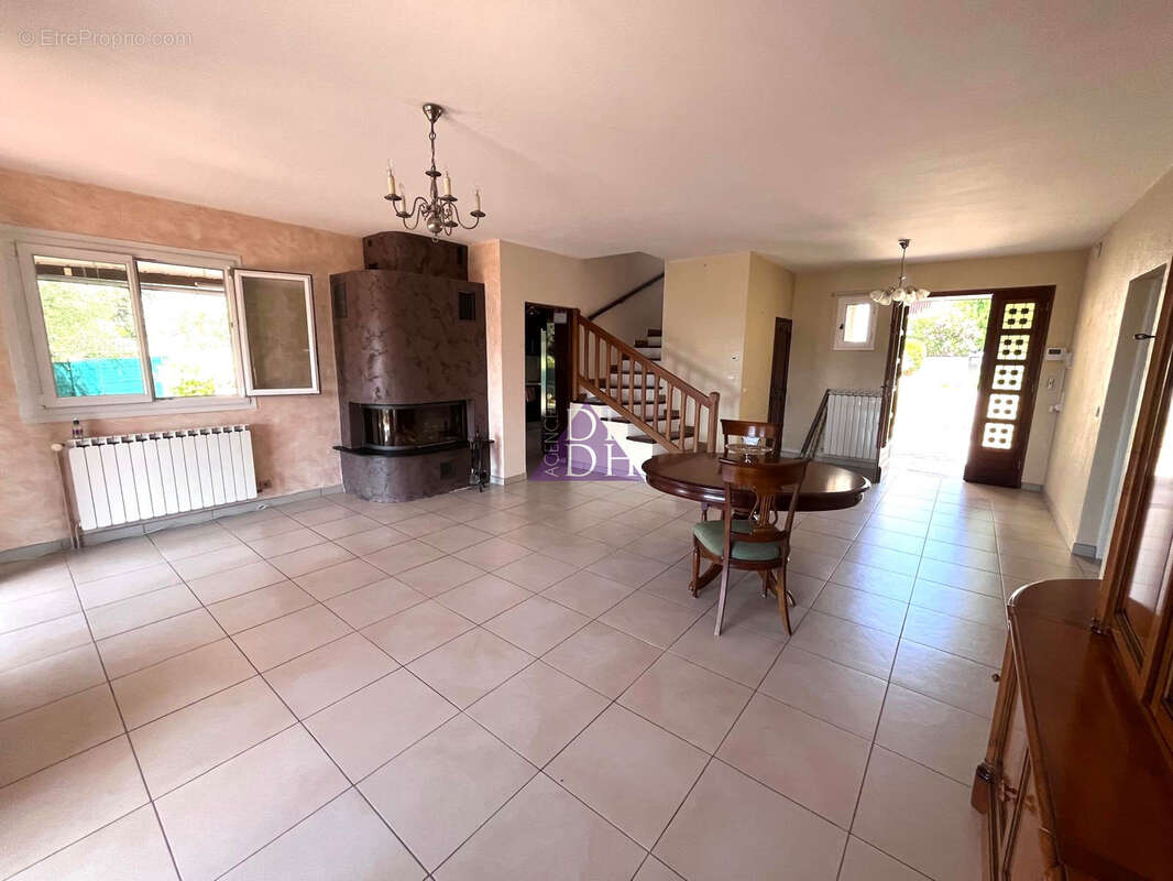 Maison à LA VALETTE-DU-VAR