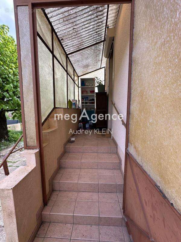 Maison sur sous sol et terrain clos de 680m2 - photo 14