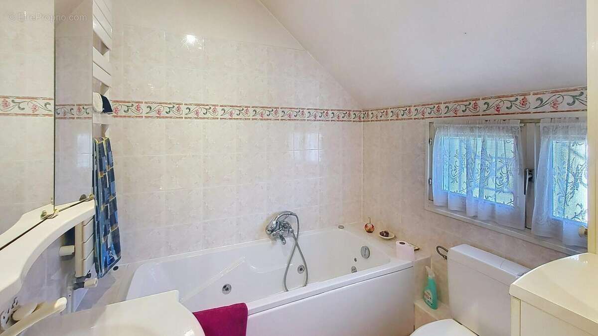 Photo 6 - Maison à THIAIS