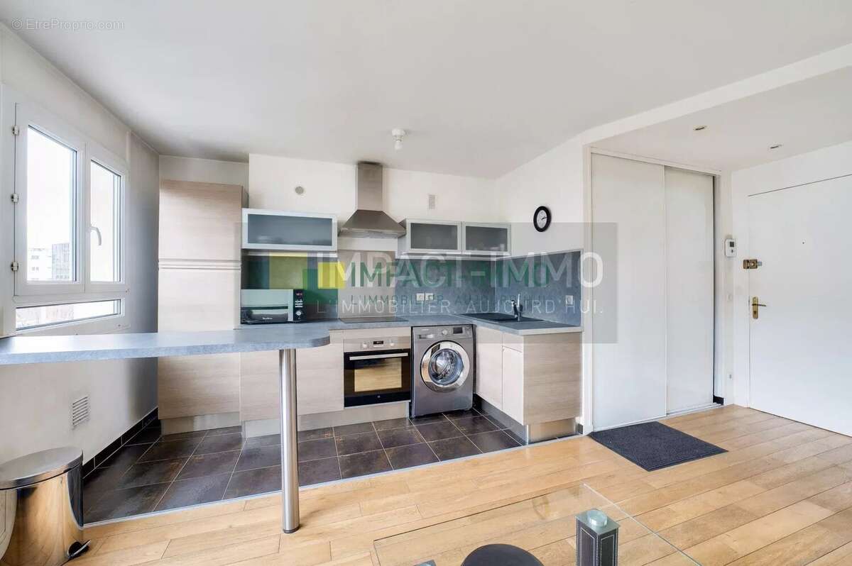 Appartement à LEVALLOIS-PERRET