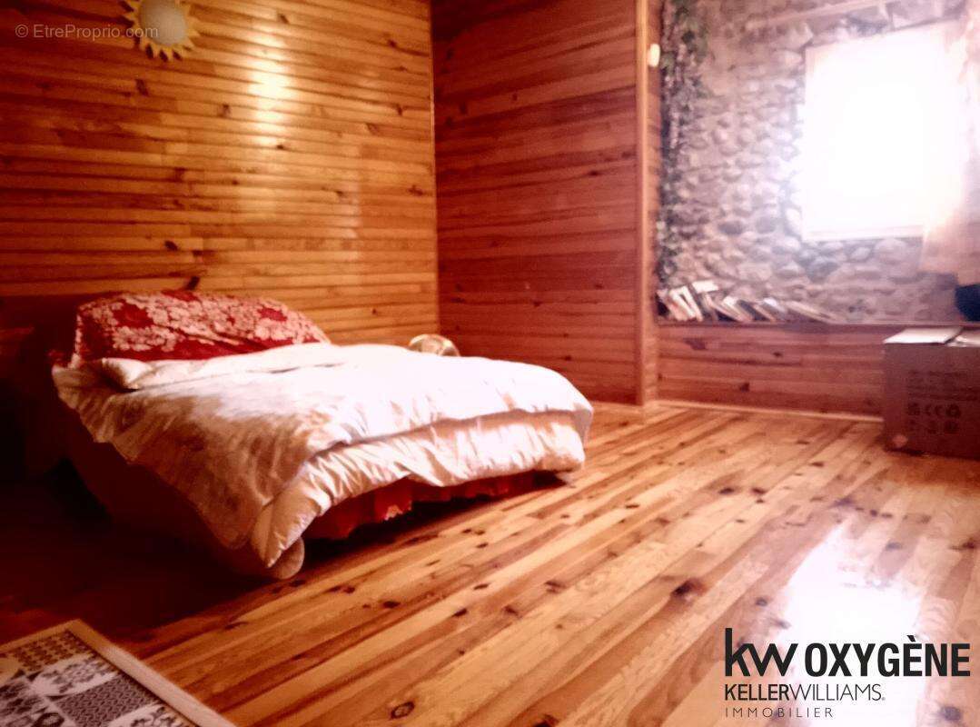 Maison à PEYRESTORTES