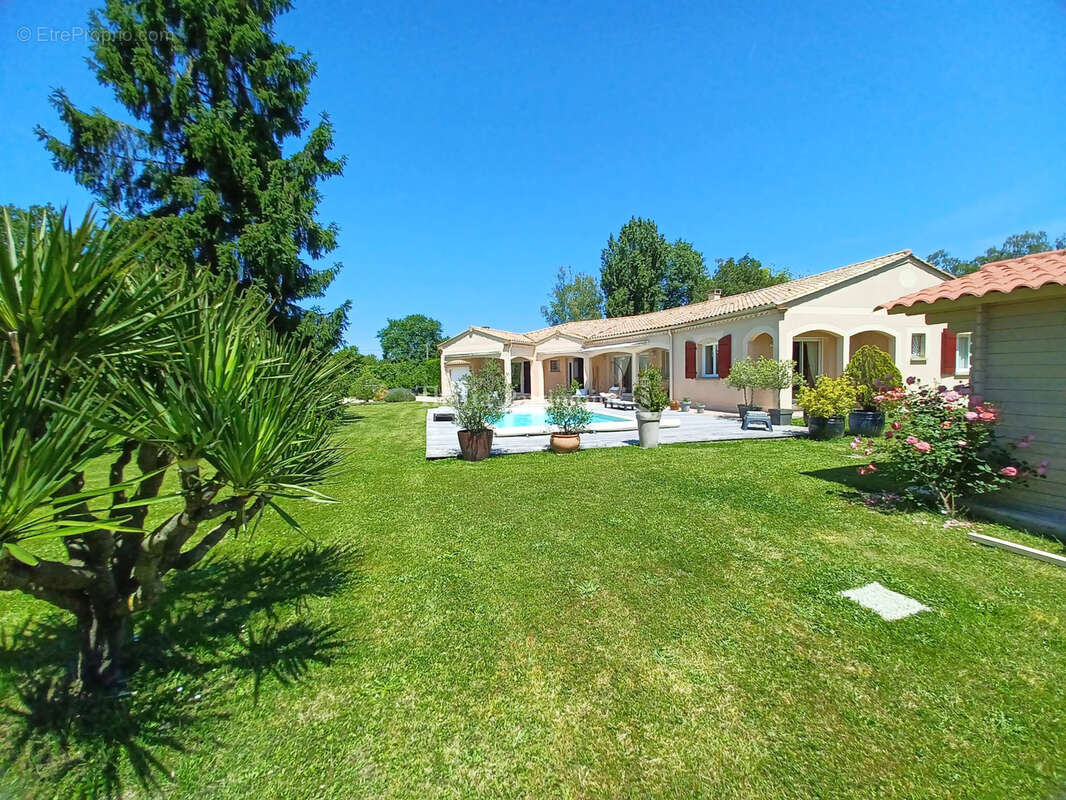 Maison à SADIRAC
