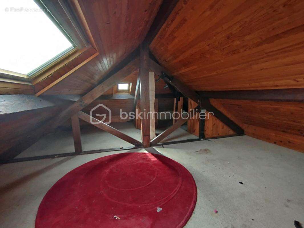 Maison à COMBS-LA-VILLE