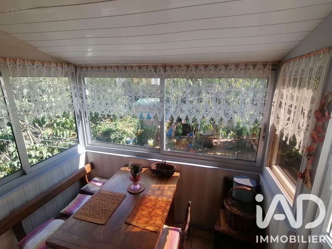Maison 108 m² à Gagny  - photo 6