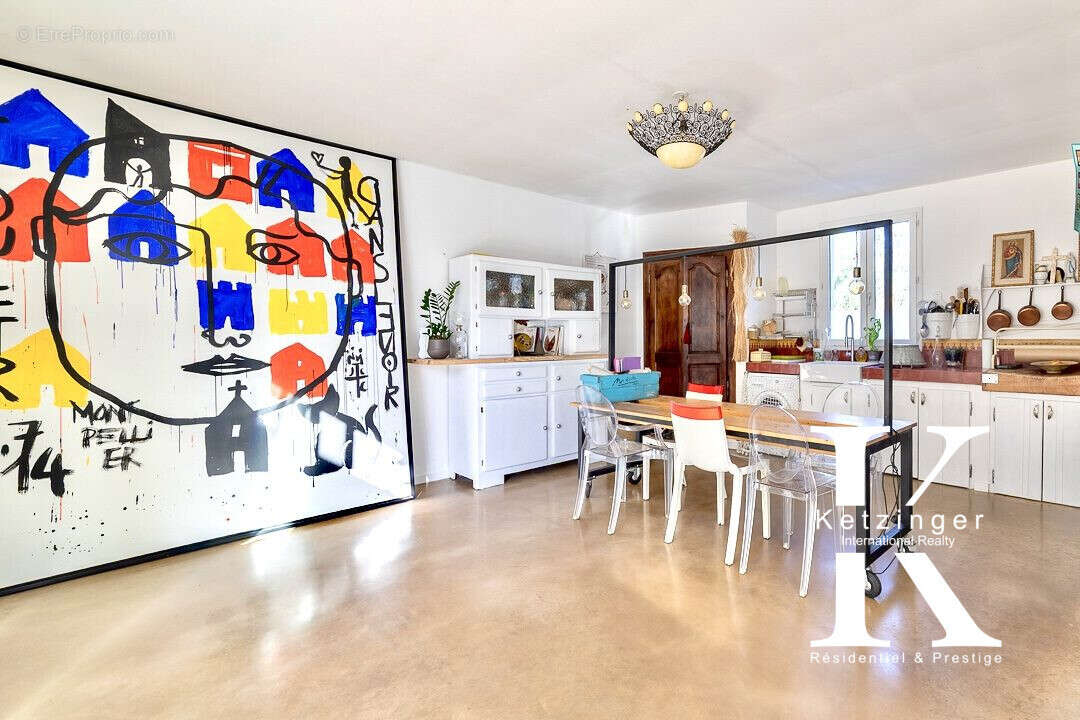 Maison à VILLENEUVE-LES-MAGUELONE