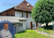 Maison à ENTRE-DEUX-GUIERS