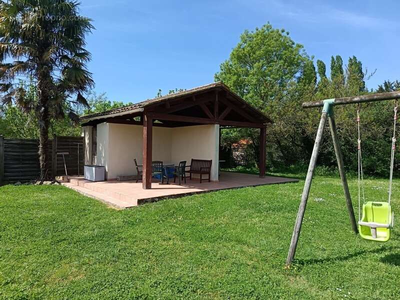 Maison à SAINT-HILAIRE-DES-LOGES