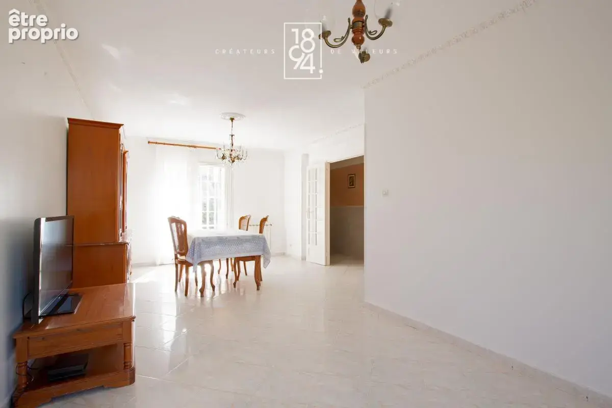 Maison T6 - 115 M2 sur 500 M² de parcelle - secteur Verduron - photo 6
