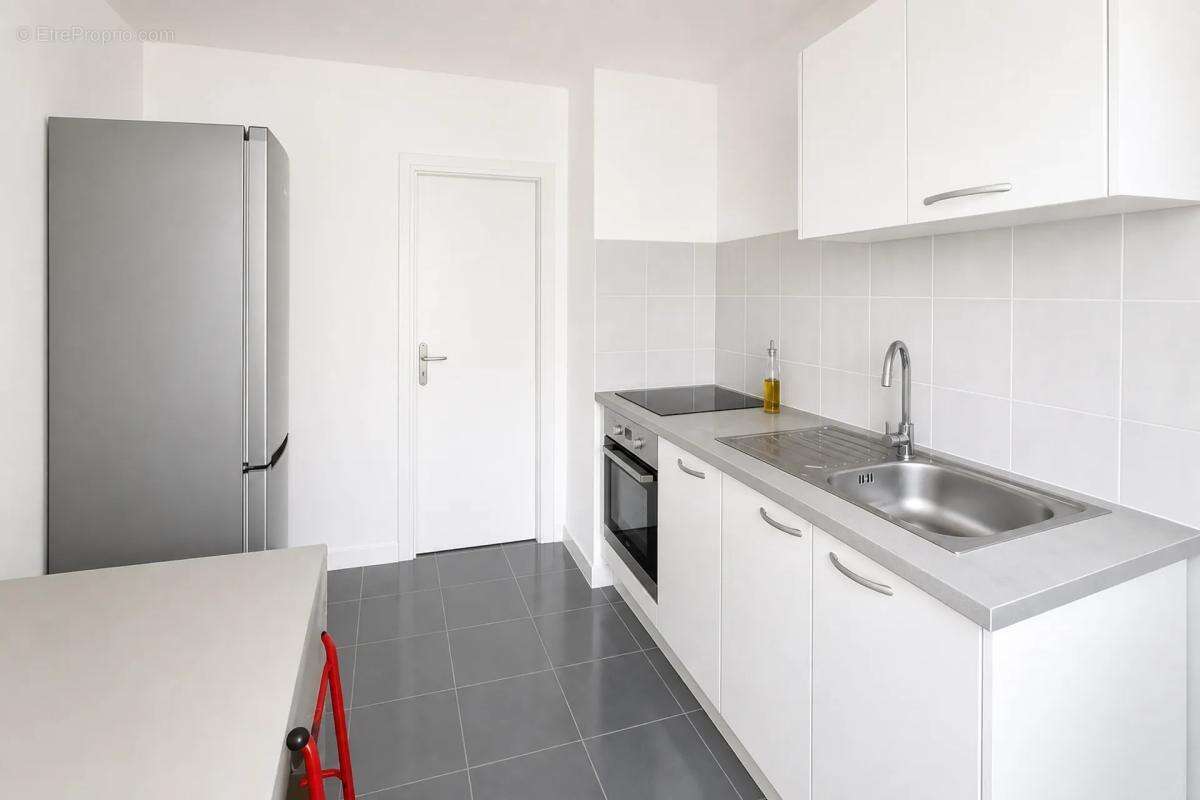 Appartement T2 - 50 m² - à Épinay-sur-Seine - photo 2
