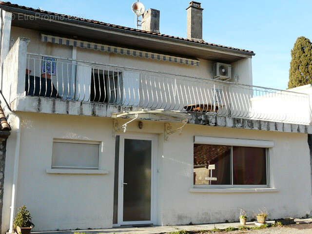 Maison dans hameau avec terrase - photo 2