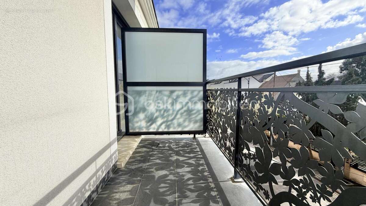 Appartement à PONTAULT-COMBAULT