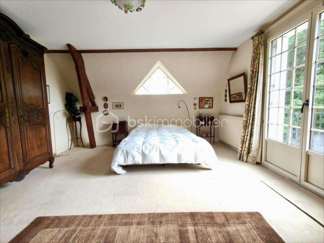 Maison à MAREIL-MARLY