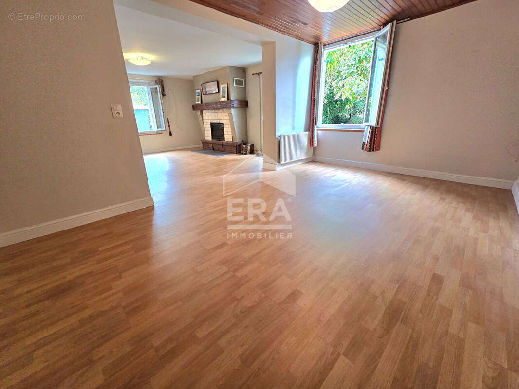 Maison 100m² à saint-laurent-des-hommes - photo 7