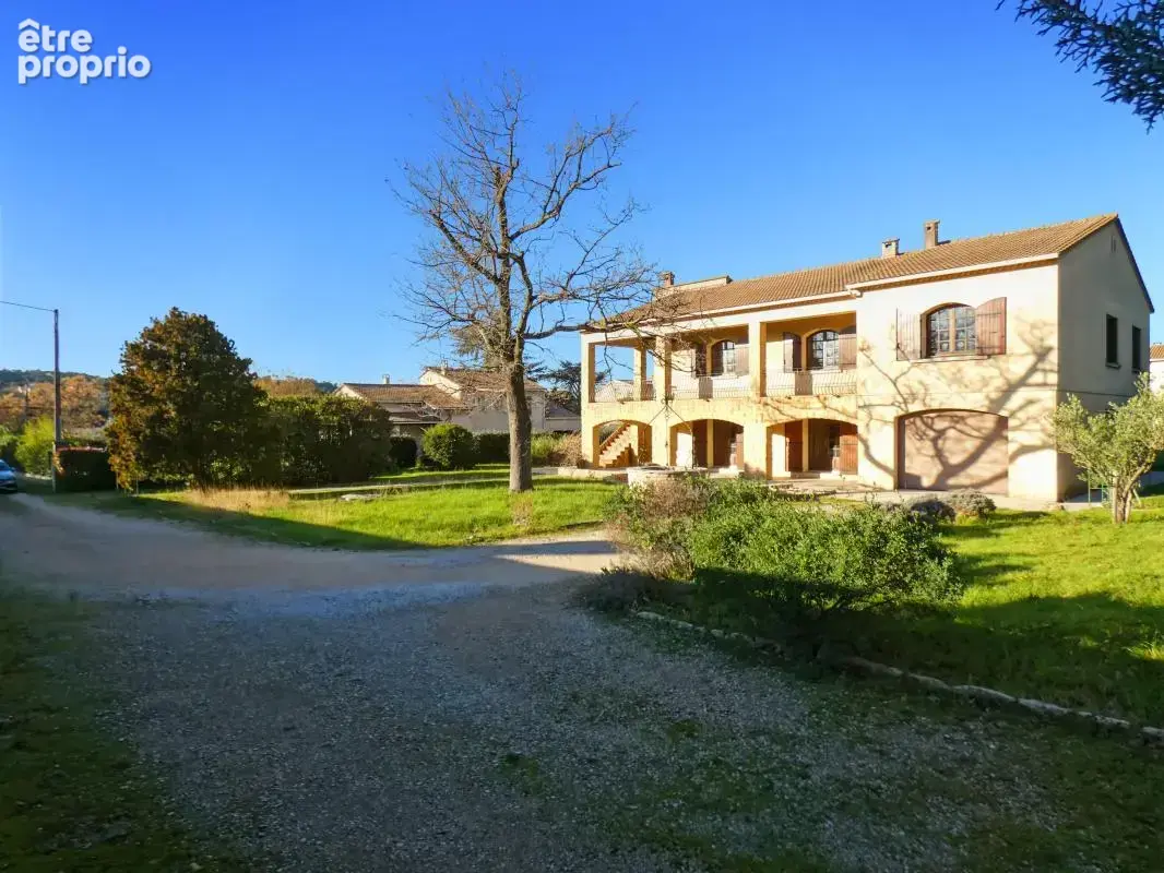 Maison à BAGNOLS-SUR-CEZE