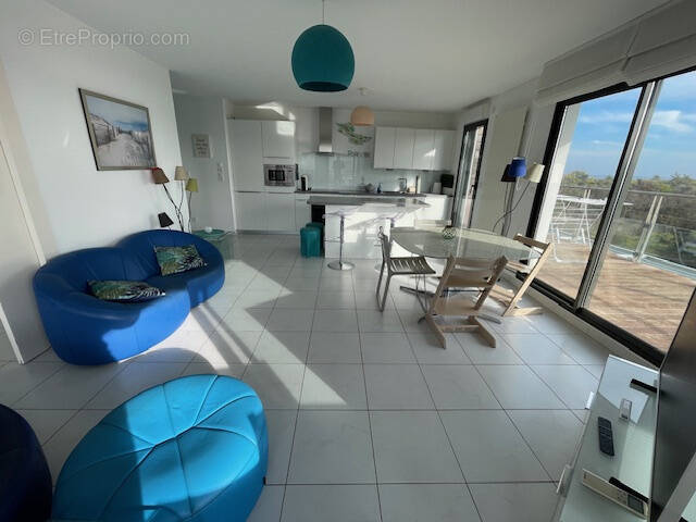 Appartement à MAUGUIO