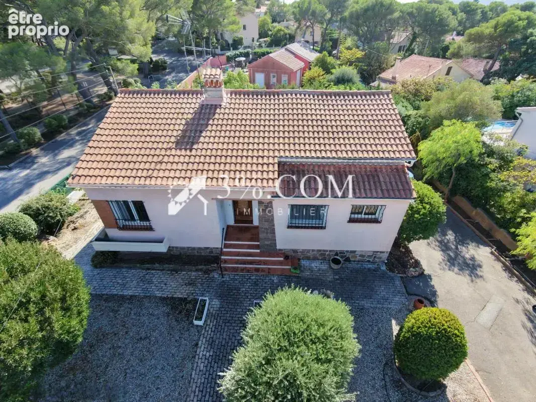Maison à pied de la plage et des commodités - photo 21