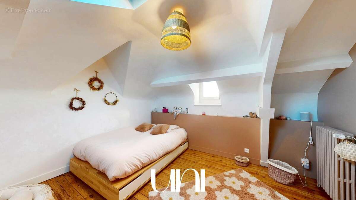 Maison à FLEURY-SUR-ORNE