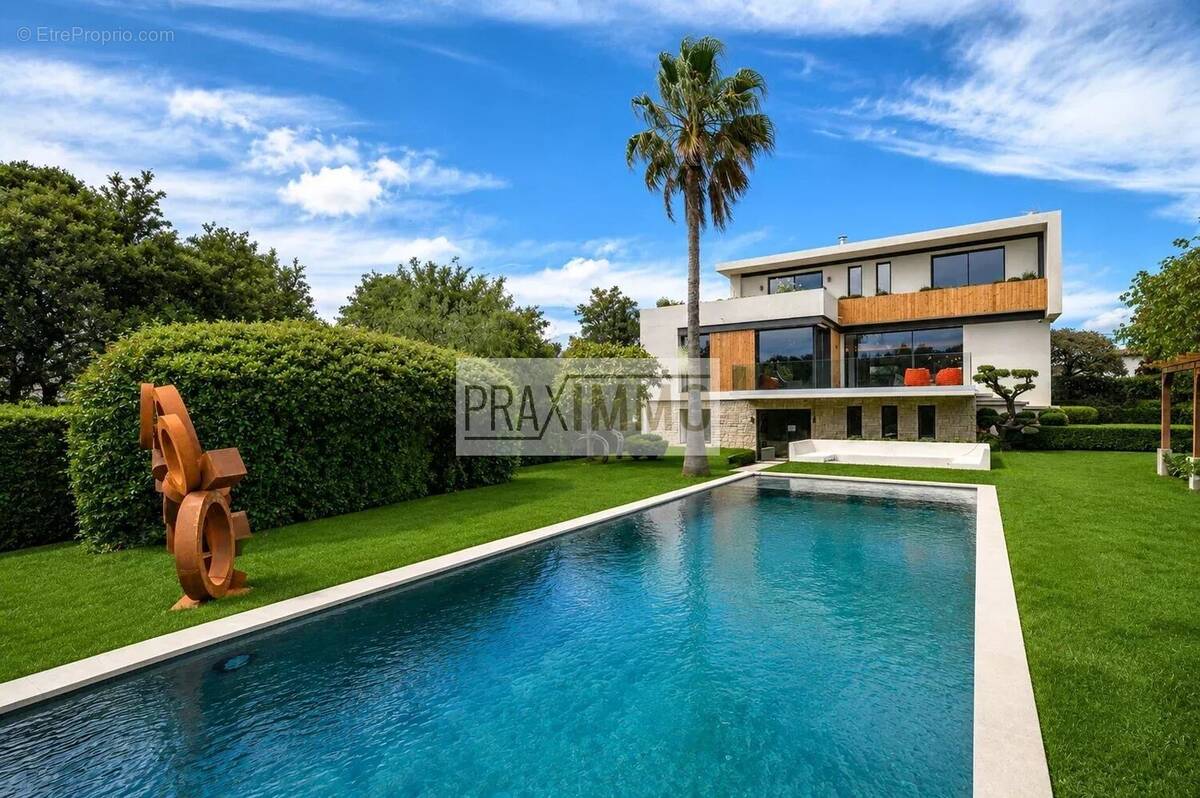 Maison à MOUGINS