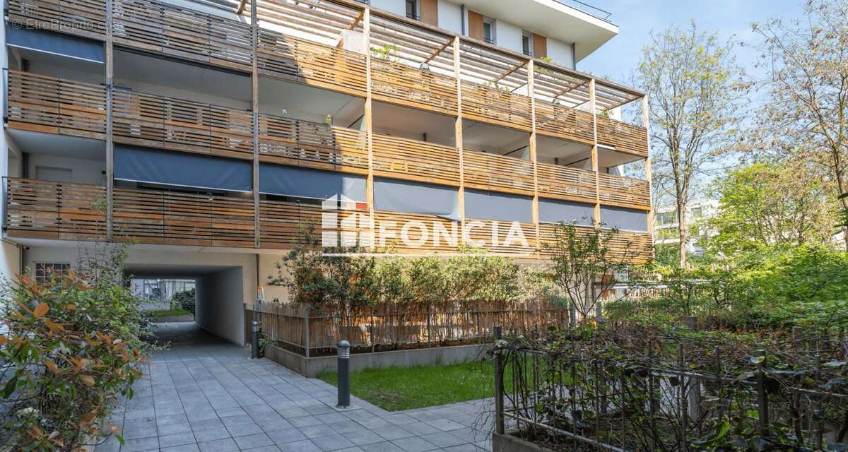 Appartement à PARIS-19E