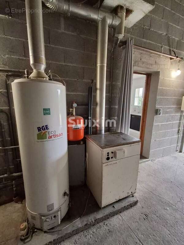 Maison à CANDE-SUR-BEUVRON