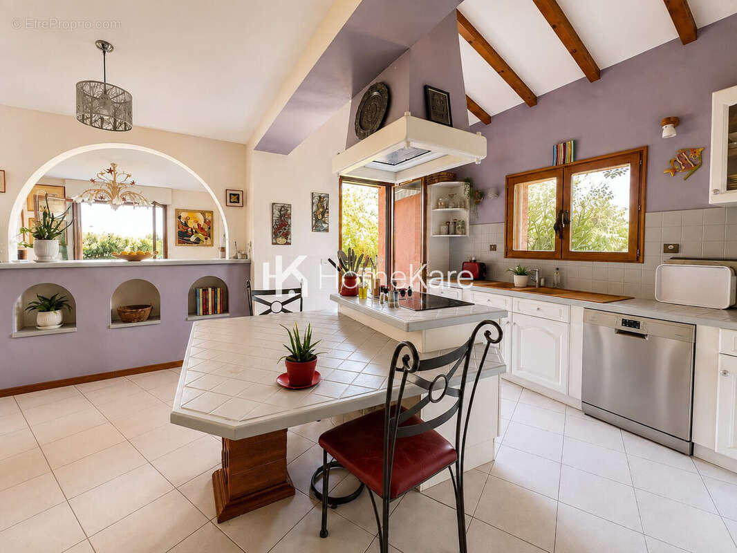 Maison 230 m² à Muret  - photo 6