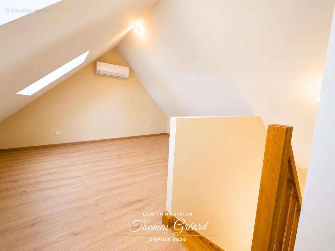 Maison en pierre rénovée avec 2 chambres, jardin et vie de plain-pied à Ouzouer-le-Doyen - 15 minutes de Châteaudun - photo 6