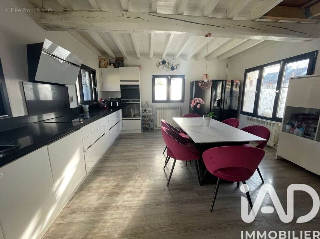 Photo 3 - Maison à MONTREUIL-AUX-LIONS