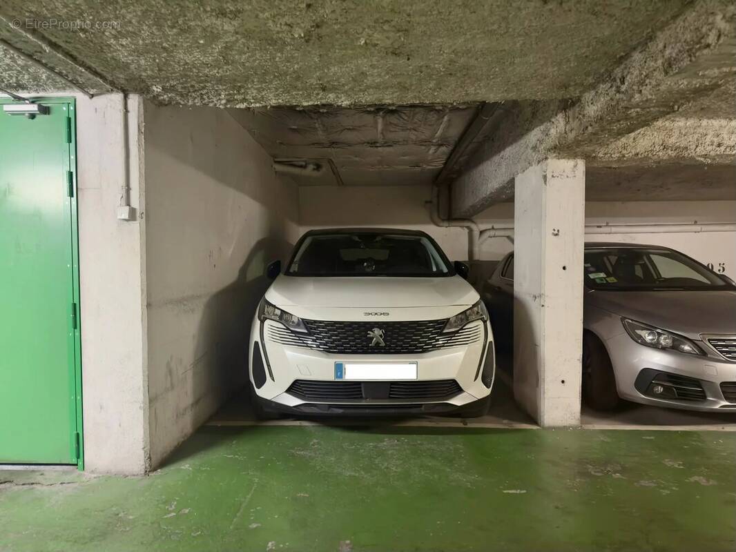 Parking à PARIS-5E