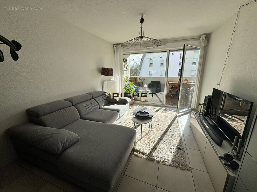Appartement à BEGLES