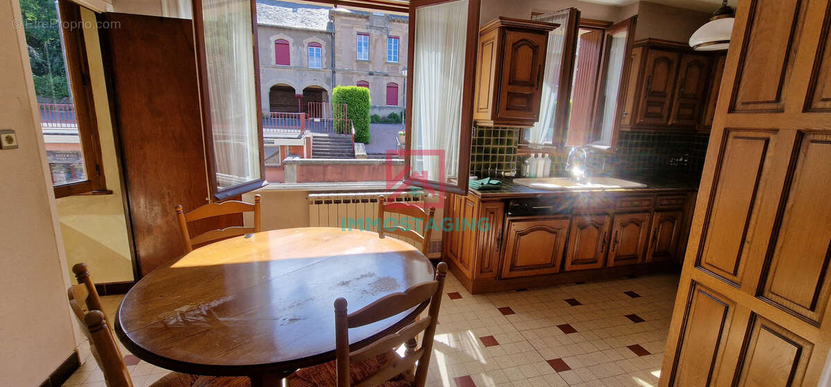 Maison à CAMARES