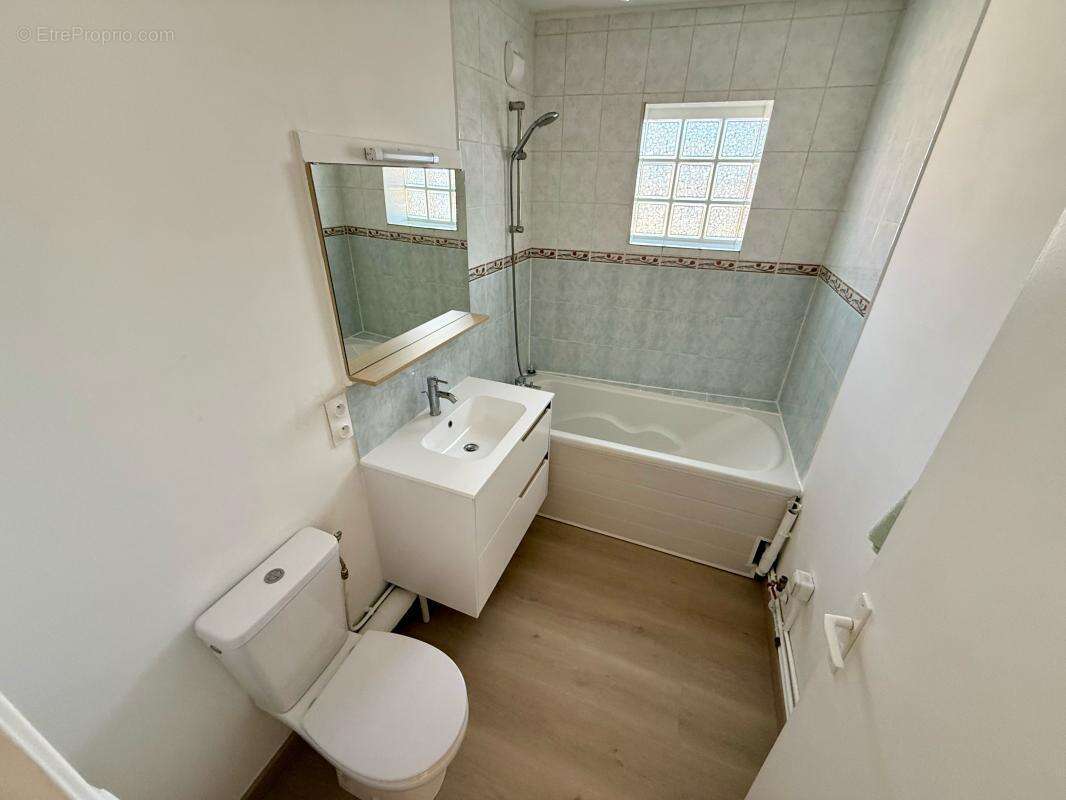 Appartement à LAMORLAYE