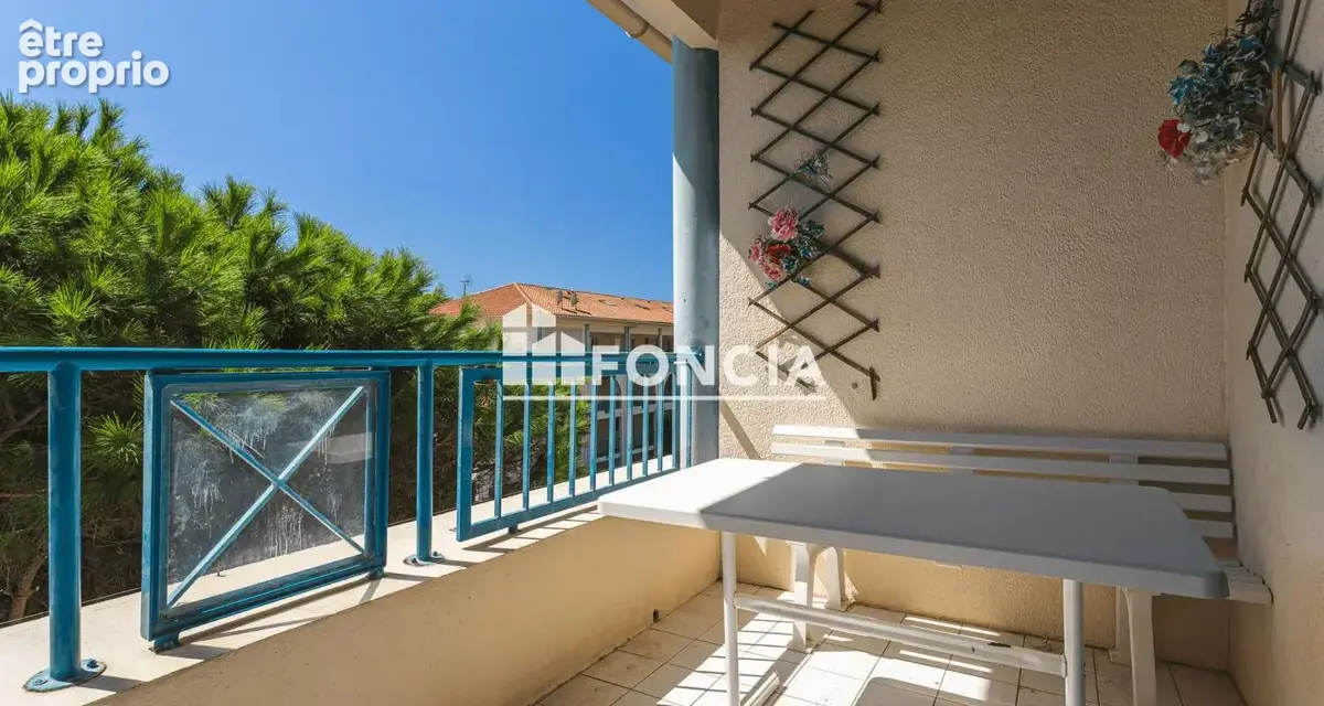 LE LAVANDOU – Résidence avec piscine - T4 - photo 3