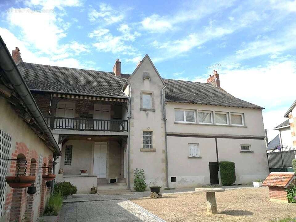 Maison à SANCERGUES