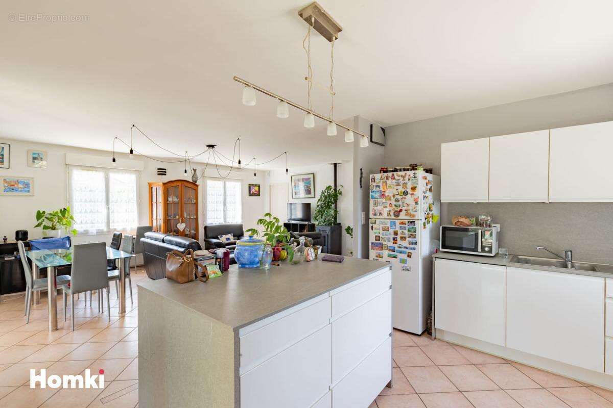 Maison/Villa T5 de 142 m2 à Trèbes 11800 - photo 10