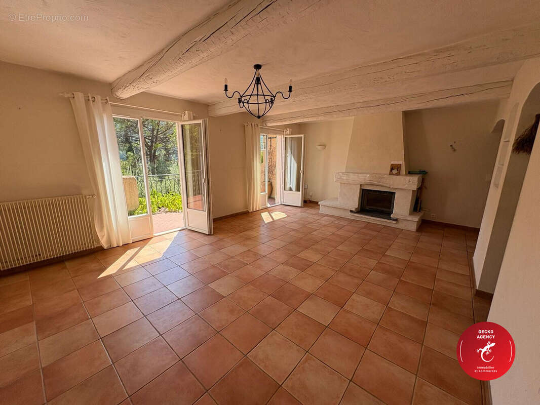 Maison 81 m² à Figanieres  - photo 9