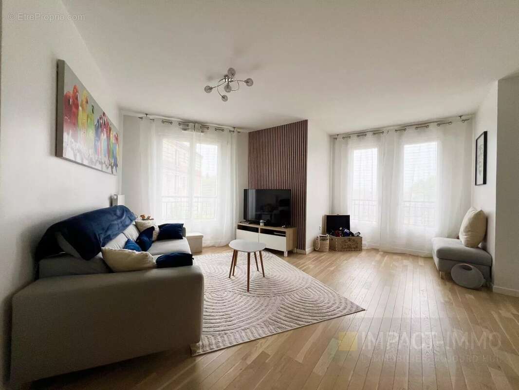 EXCLUSIVITÉ - Appartement 3 pièces, étage élevé avec terrasse - FRANCO SUISSE 2018 - photo 9