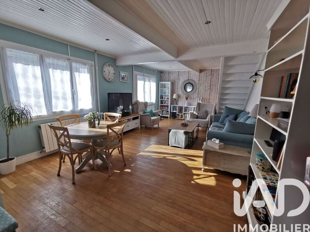 Photo 5 - Maison à EVRY-GREGY-SUR-YERRE