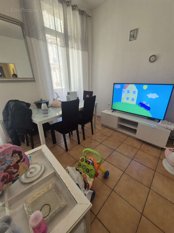 Appartement à MARSEILLE-2E