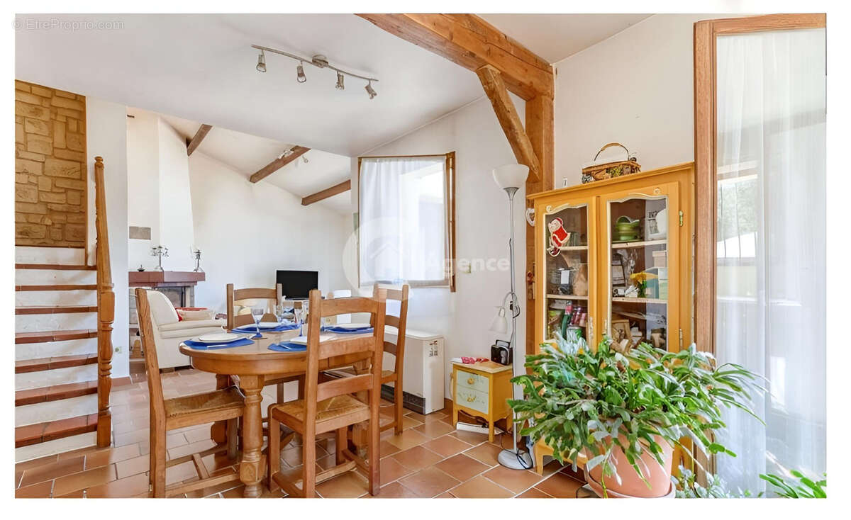 Maison à VALBONNE