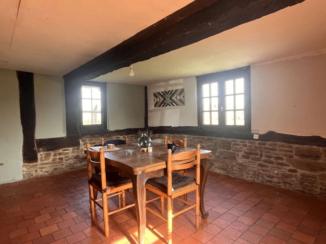 Maison à VIMOUTIERS