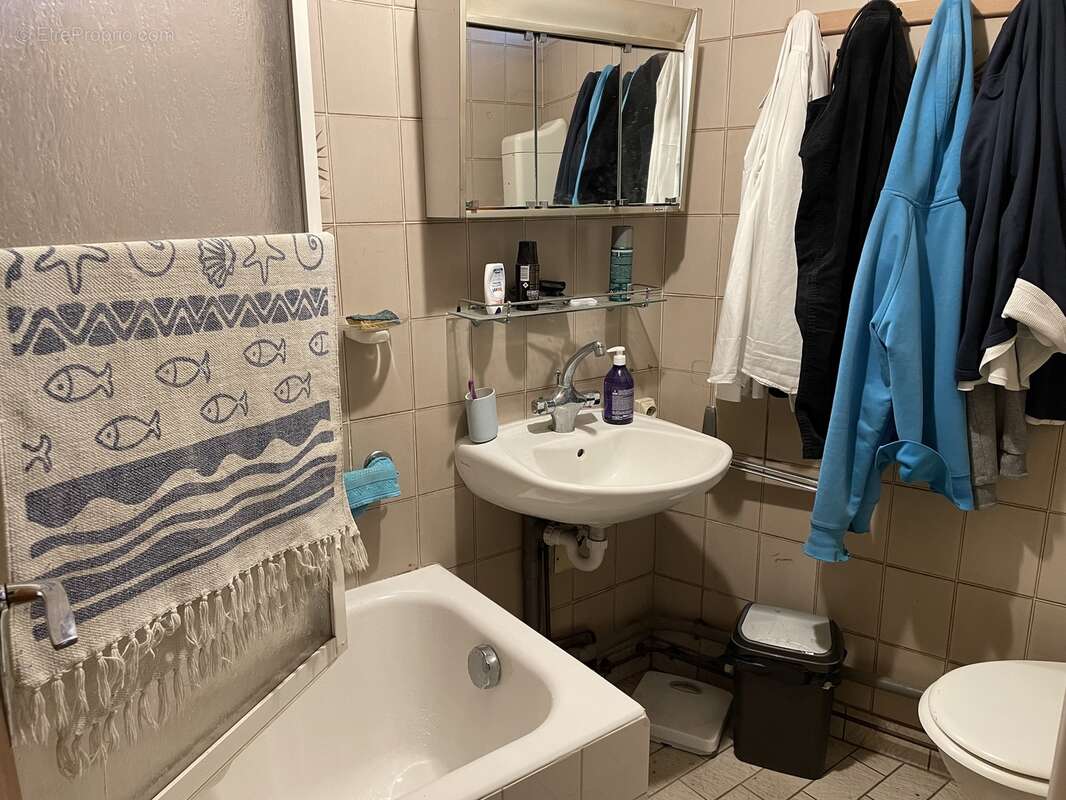 n°3 - Maison à ARRENES